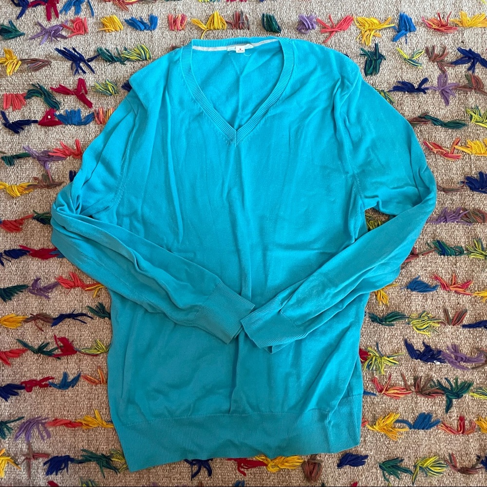 Gap - bright blue v neck sweater